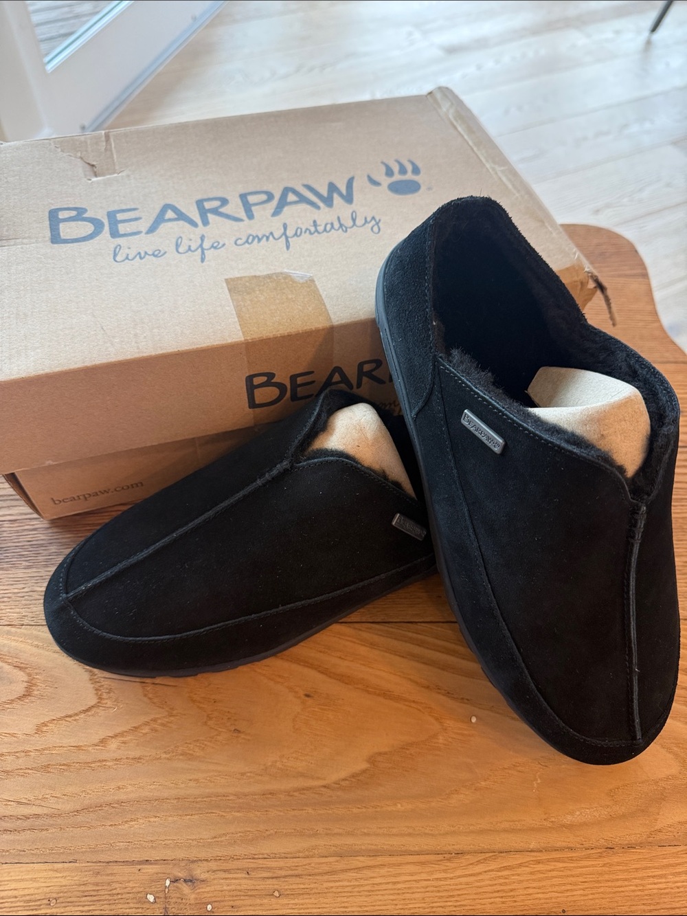 Bearpaw Bruce Men's Sheepskin Slippers Size 10 NIB Suede Wool Lined Cozy House S